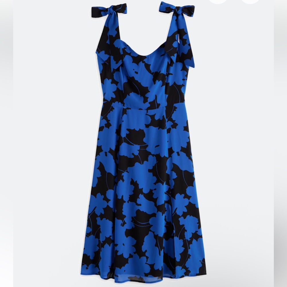 Marlene Tie-Strap Dress 💙 NWT 💙